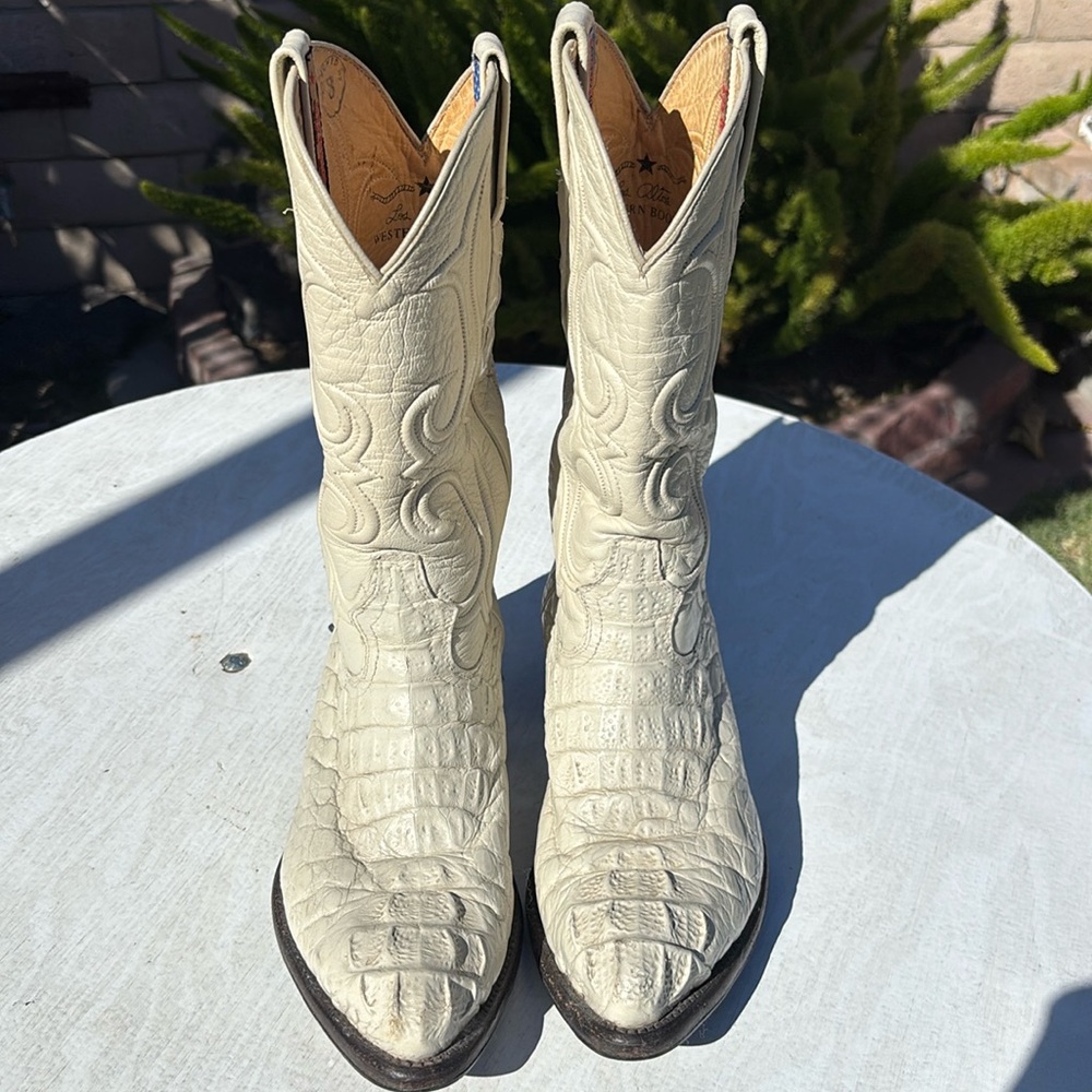 Rattlesnake boots